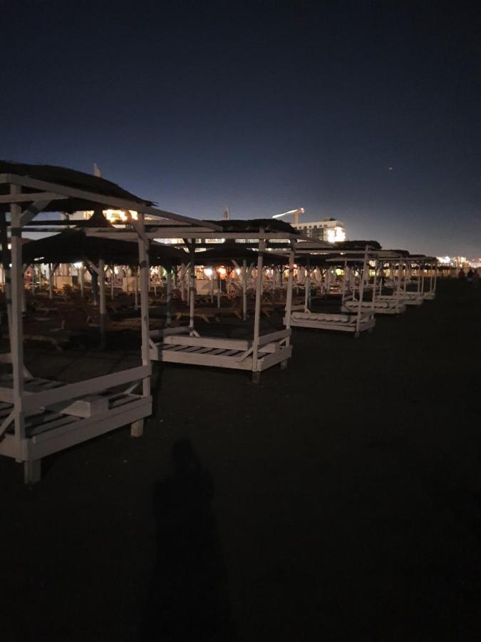 Garsoniera Bya Mamaia Nord-Нэводари Экстерьер фото